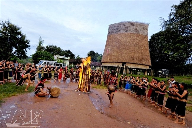 Keindahan budaya dan manusia daeray Tay Nguyen - ảnh 9