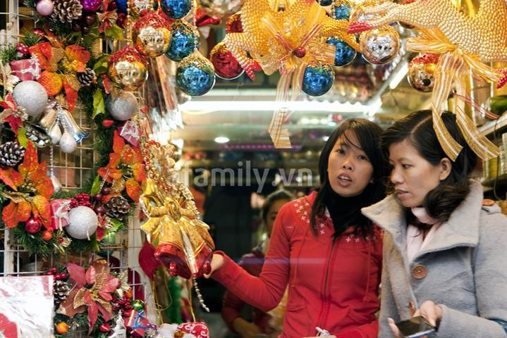 Ramainya suasana Natal 2012 di kota Hanoi - ảnh 5