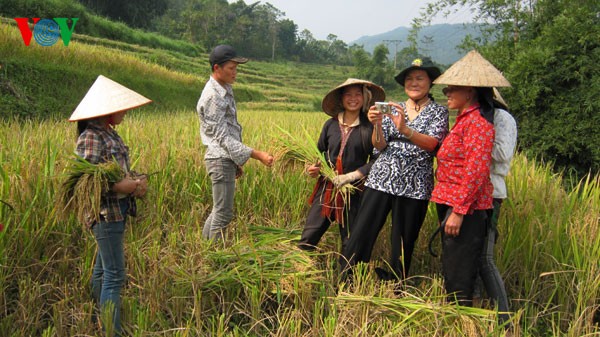 Kabupaten Mu Cang Chai dan sawah-sawah terasering yang legendaris - ảnh 4