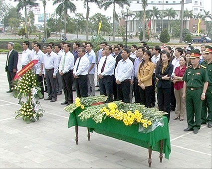 Provinsi Quang Tri memperingati ultah ke-106 Hari Lahirnya Almarhum Sekjen Le Duan - ảnh 1