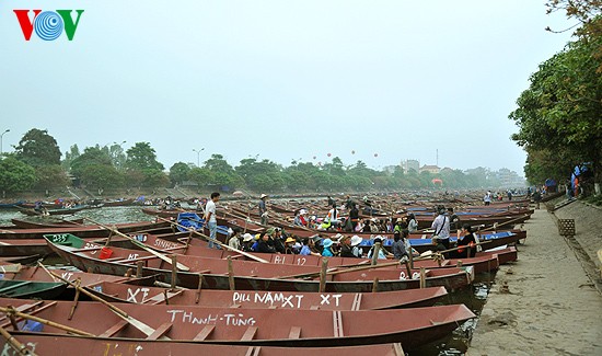 Sungai Yen pada musim pesta awal tahun - ảnh 1