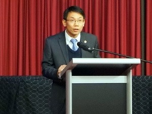 Pameran lukisan sehubungan dengan peringatan ultah ke-40 hubungan diplomatik Vietnam – Australia - ảnh 1