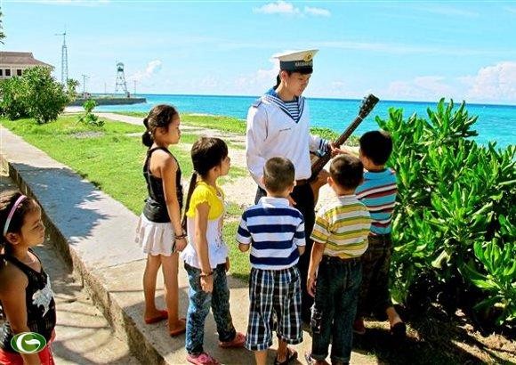 Mempertahankan kedaulatan yang suci dari laut dan pulau Tanah Air dalam hati generasi muda - ảnh 1