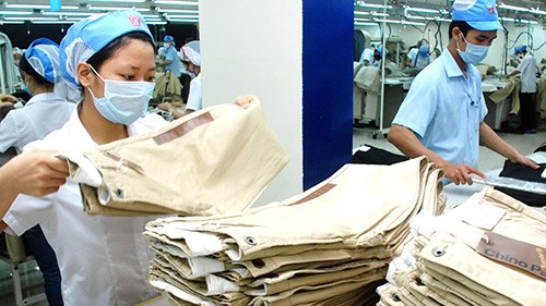 Cabang tekstil dan produk tekstil membuka simpul bahan kasar untuk meningkatkan nilainya - ảnh 1