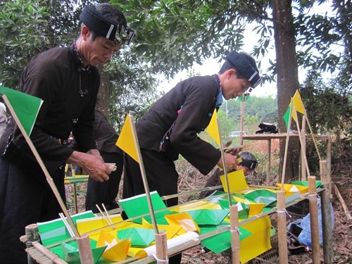 Rakyat etnis minoritas Lu dengan pesta Cam Muong yang khas - ảnh 2