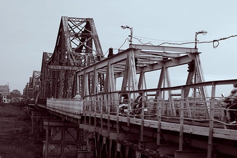 Jembatan Long Bien merupakan satu bagian dari ruang budaya kota Hanoi pada masa depan - ảnh 1