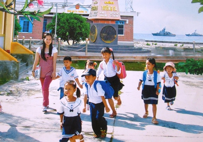 Pembangunan gedung sekolah ke-2 di kepulauan Truong Sa telah selesai - ảnh 1