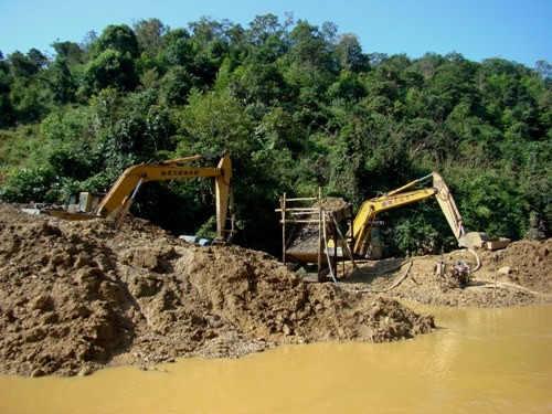 Provinsi Hau Giang melakukan perancangan untuk mengeksplorasi, mengeksploitasi dan menggunakan mineral - ảnh 1