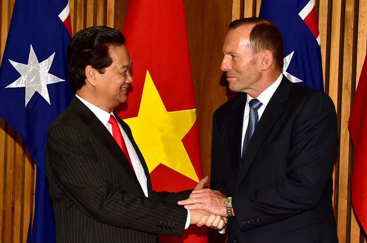 Kunjungan PM Nguyen Tan Dung di Australia dan Selandia Baru meningkatkan hubungan antara Vietnam dengan dua negara ini ke satu ketinggian baru - ảnh 1