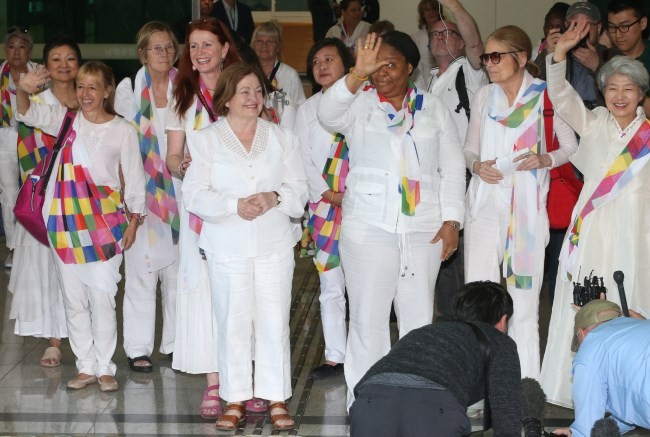 Para aktivis wanita melakukan jalan kaki demi perdamaian lintas batas antar-Korea - ảnh 1