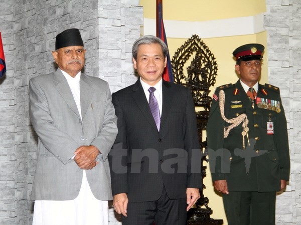 Vietnam selalu mementingkan hubungan persahabatan dan kerjasama dengan Nepal - ảnh 1