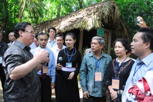 Pekerjaan diplomasi rakyat harus berinisiatif berintegrasi internasional secara paling efektif - ảnh 1