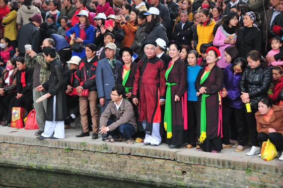 Pesta Adat Lim 2016 yang kental dengan identitas budaya tradisional - ảnh 10