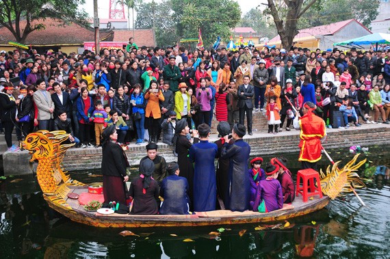 Pesta Adat Lim 2016 yang kental dengan identitas budaya tradisional - ảnh 4