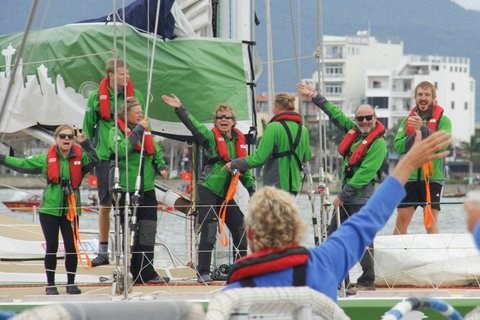 Rombongan peserta lomba perahu layar Clipper Race meninggalkan Vietnam - ảnh 1