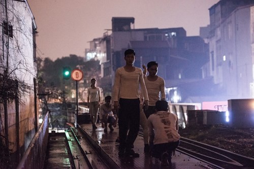 Program pertunjukan kesenian “Nostalgia – hal-hal untuk dikenang” diadakan di kota Hanoi - ảnh 1