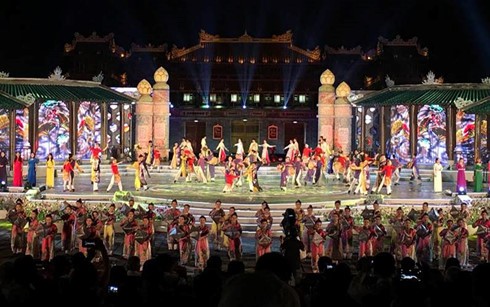 Acara pembukaan Festival Hue 2016 - ảnh 8