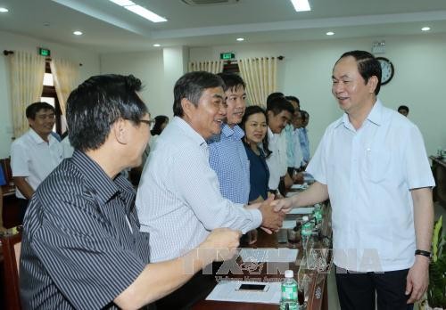 Berfokus membangun Phu Yen menjadi daerah dengan perkembangan lumayan di daerah pesisir Trung Bo Selatan - ảnh 1