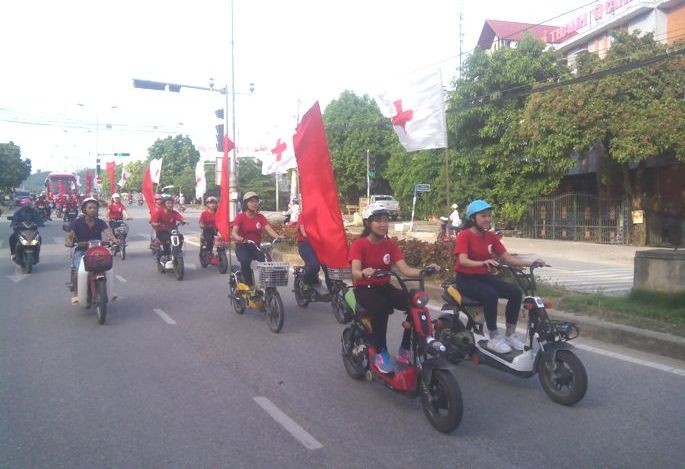 Hari pesta donor darah: “Bac Kan – Tetesan darah kasih sayang” 2016 - ảnh 1