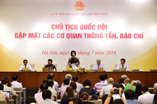 MN Vietnam berkomitmen mengawasi secara ketat utang publik - ảnh 1