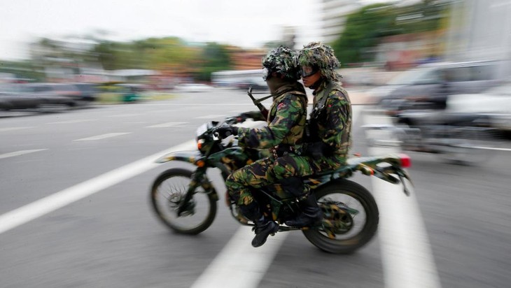 Sri Lanka: la police saisit des explosifs et un drapeau de l’EI dans l’est du pays - ảnh 1