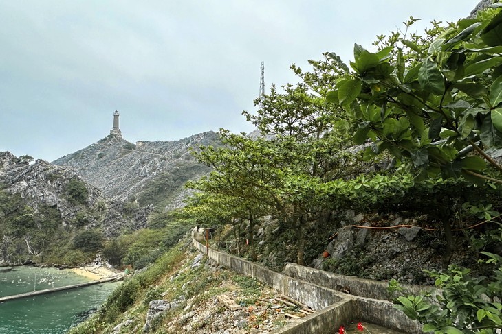 Le phare Long Châu - ảnh 3