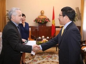 Vize-Außenminister Kanadas in Vietnam zu Gast - ảnh 1