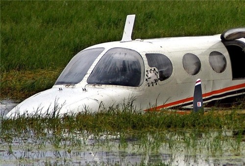 Vietnam schickt Beileidtelegramme an Laos wegen Flugzeugunglück - ảnh 1