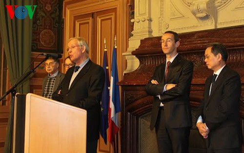 Frankreich: Konzert zur Unterstützung vietnamesischer Agent-Orange-Opfer - ảnh 1