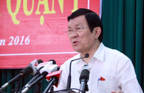 Truong Tan Sang trifft Wähler des Stadtbezirks 1 von Ho Chi Minh Stadt - ảnh 1