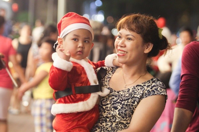 Weihnachtsstimmung in Saigon - ảnh 8