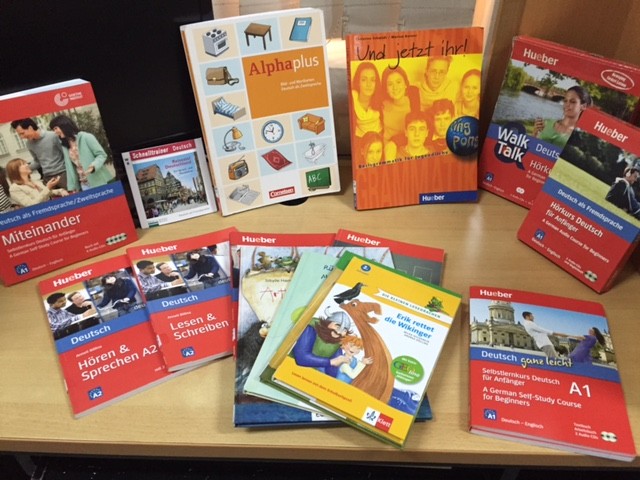 Die Ausstellung “das Fliegende Bücherzimmer” für Deutschinteressierte - ảnh 1