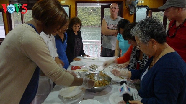 Die Tourismusbranche bemüht sich um die Lockung von ausländischen Touristen - ảnh 1