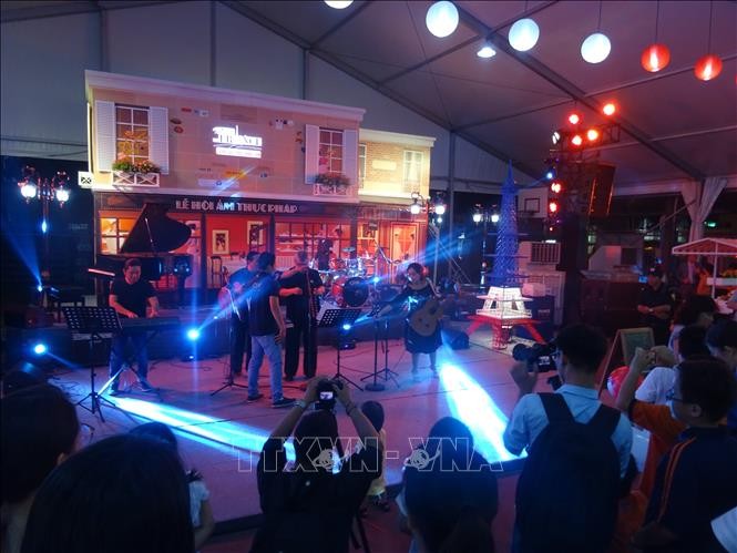 Das französische kulinarische Fest “Balade en France 2108” in Ho Chi Minh Stadt - ảnh 1