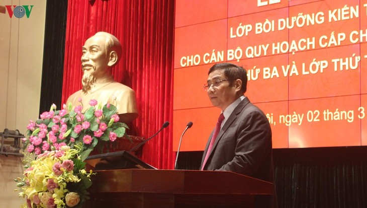 Abschluss des Fortbildungskurses für strategisches Planungspersonal der Partei - ảnh 1