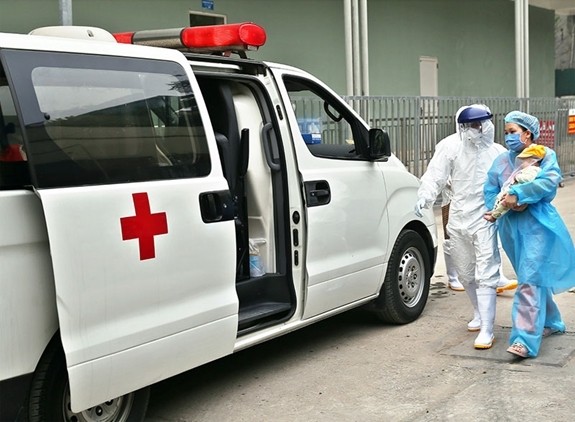 Virtuelle Fotoausstellung über Covid-19 - ảnh 1