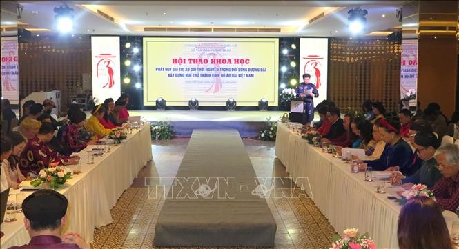 Entfaltung der Werte von Ao Dai unter der Nguyen-Dynastie im zeitgenössischen Leben - ảnh 1