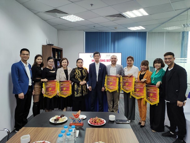 Tanzsportturnier für Freizeitsportler 2024 gestartet - ảnh 1