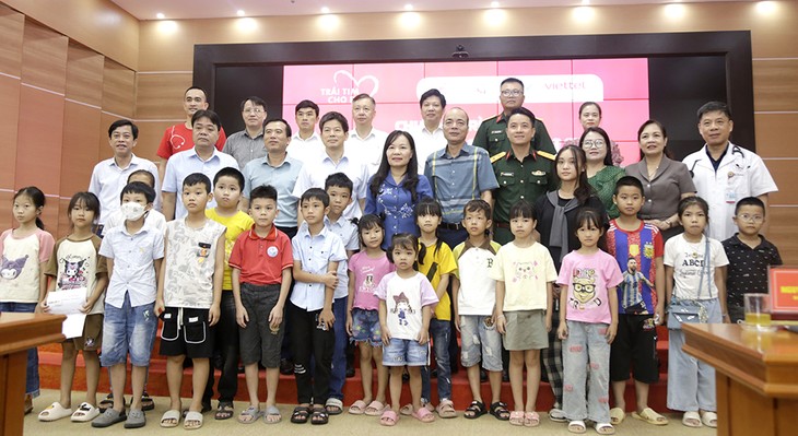 Kostenlose Vorsorgeuntersuchung bei Kindern mit einem angeborenen Herzfehler in Phu Tho - ảnh 1