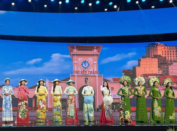 Kunstprogramm „The Flow of Quintessence” in Ho-Chi-Minh-Stadt - ảnh 1