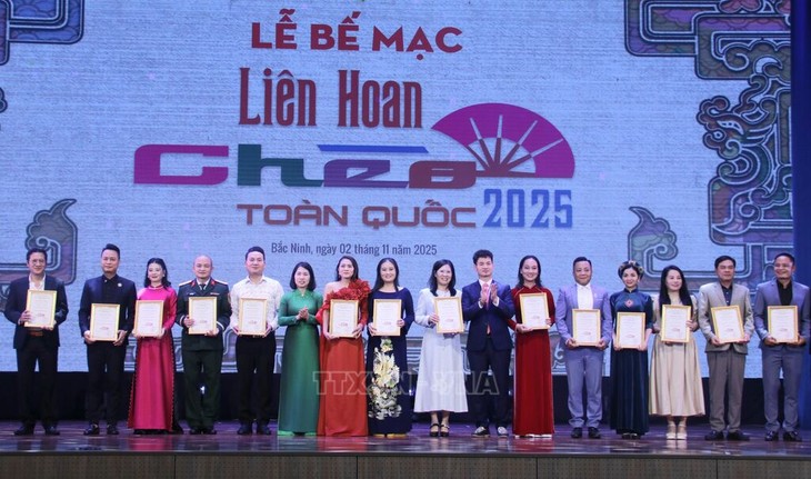 Preisverleihung des nationales Cheo-Festivals 2025 - ảnh 1