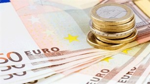 Politiker diskutieren auf dem Weltwirtschaftsforum über den Euro - ảnh 1