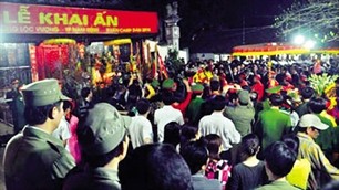 Stempelfest am Tran-Tempel in Nam Dinh  - ảnh 1