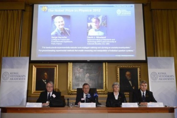 Physik-Nobelpreis geht an Physiker aus Frankreich und den USA - ảnh 1