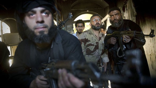 EU-Außenminister können sich in der Frage eines Waffenembargos gegen Syrien-Opposition nicht einigen - ảnh 1