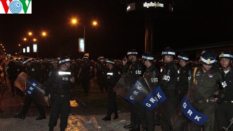 Konflikte entstehen bei Demonstrationen der Opposition in Kambodscha  - ảnh 1