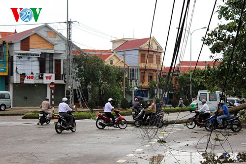 Aufräumarbeit nach dem Taifun Wutip  - ảnh 3