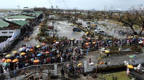 ASEAN will den Philippinen und Vietnam nach dem Taifun Haiyan helfen - ảnh 1