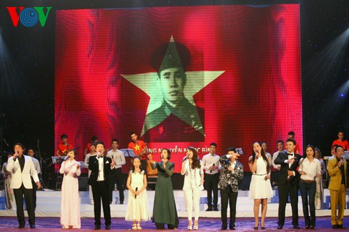 Vietnams Komponistenverband orientiert sich nach Meer und Inseln  - ảnh 1