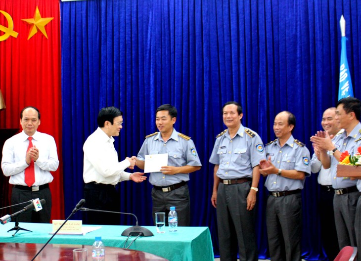 Seepolizei muss die Souveränität und Wirtschaftsaktivitäten im Meer schützen - ảnh 2